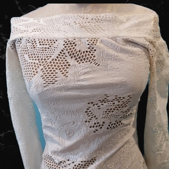 Va Va Voom White Eyelet Off Shoulder Dress size Medium - Picture 3 of 12